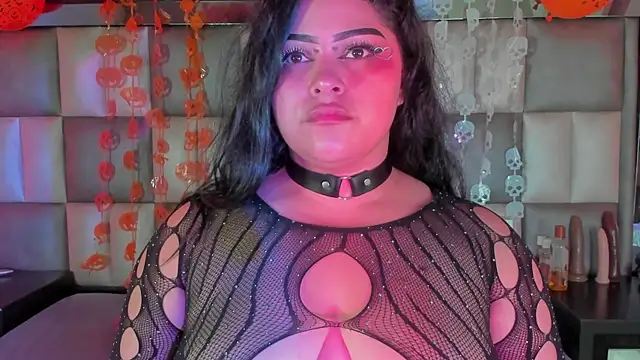 abbiecollins js online show from 10/18/25, 04:37