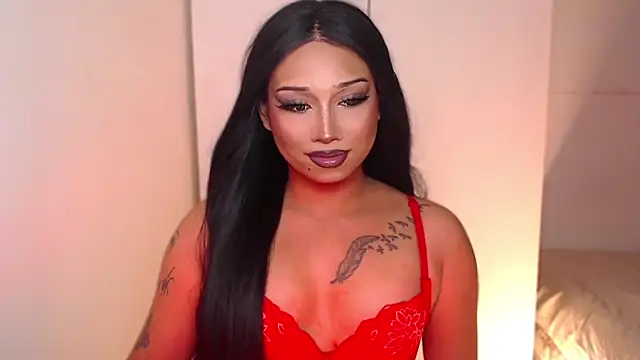 Snapshot of WomanOfYourDreams chatting on 09/17/25, 03:30 WomanOfYourDreams online show from 09/17/25, 03:30