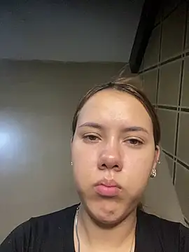 coupleyys online show from 02/11/26, 10:26