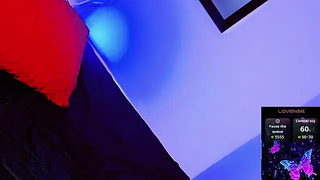 daniela dolls online show from 03/04/26, 11:16