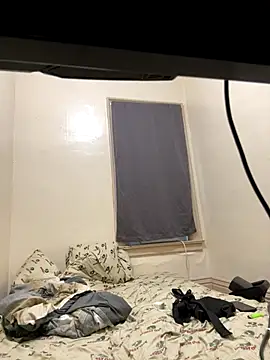 LeoPR00 online show from 09/20/25, 10:33