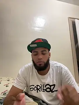 LeoPR00 online show from 10/22/25, 11:48