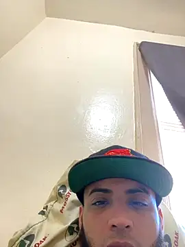 LeoPR00 online show from 11/22/25, 03:22