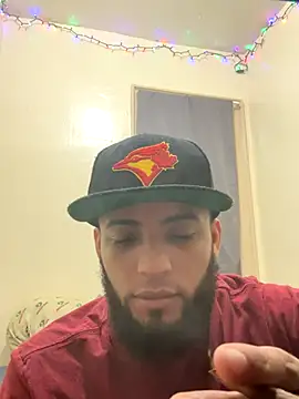 LeoPR00 online show from 12/22/25, 08:33