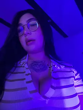 Damian and Jennifer online show from 10/11/25, 03:50