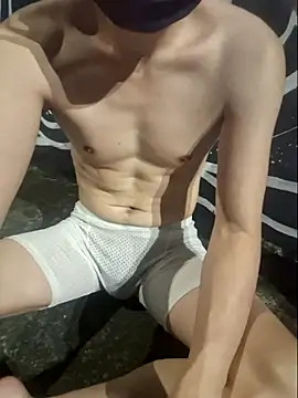 Snapshot of Win092719 chatting on 09/29/25, 04:34 Win092719 online show from 09/29/25, 04:34