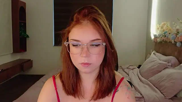 Snapshot of Lilith_Bonheur chatting on 05/26/26, 10:17 Lilith Bonheur online show from 05/26/26, 10:17