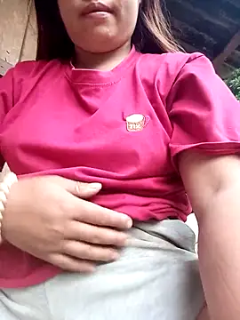 Luyen004 online show from 04/16/26, 11:40