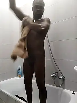 Snapshot of Kwasi-a chatting on 10/20/25, 04:40 Kwasi-a online show from 10/20/25, 04:40