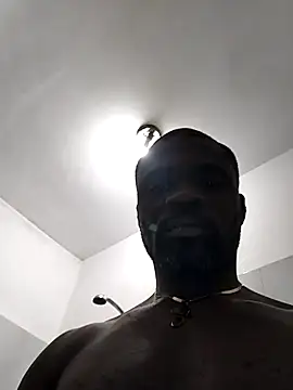 Snapshot of Kwasi-a chatting on 10/23/25, 04:06 Kwasi-a online show from 10/23/25, 04:06