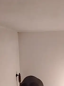 Snapshot of Kwasi-a chatting on 02/17/26, 04:35 Kwasi-a online show from 02/17/26, 04:35