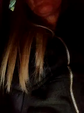 Snapshot of Madamx14 chatting on 10/08/25, 06:38 Madamx14 online show from 10/08/25, 06:38