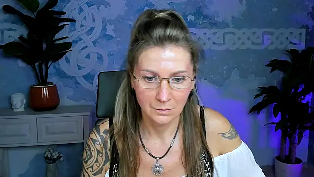 UmaSpace online show from 09/22/25, 01:57