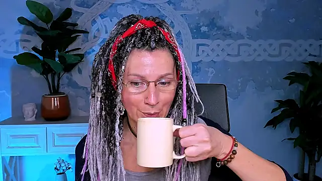 UmaSpace online show from 09/28/25, 01:05