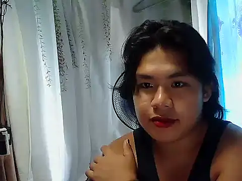 Huntrix2025 online show from 11/20/25, 12:22