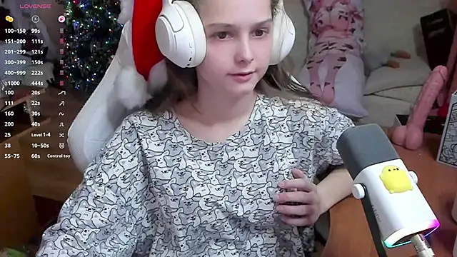 SharybbFace online show from 12/15/25, 03:16