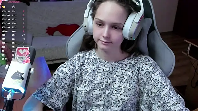 SharybbFace online show from 02/17/26, 03:08