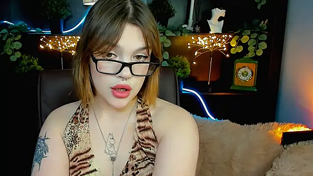 KiraRid online show from 11/01/25, 04:53