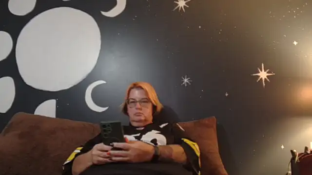 ReneeReigns online show from 09/18/25, 02:02