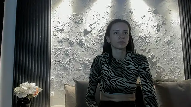 joselin rouse online show from 04/11/26, 01:04