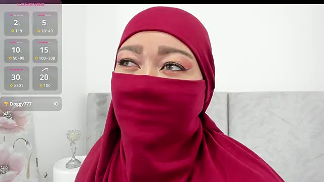 Snapshot of Jadiya_ chatting on 10/10/25, 12:15 Jadiya  online show from 10/10/25, 12:15