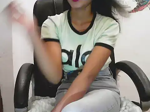 short girl  online show from 07/02/26, 04:57