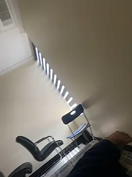 CZpublic online show from 10/04/25, 05:16