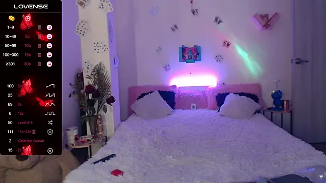 danny 1hotcute online show from 04/25/26, 07:55