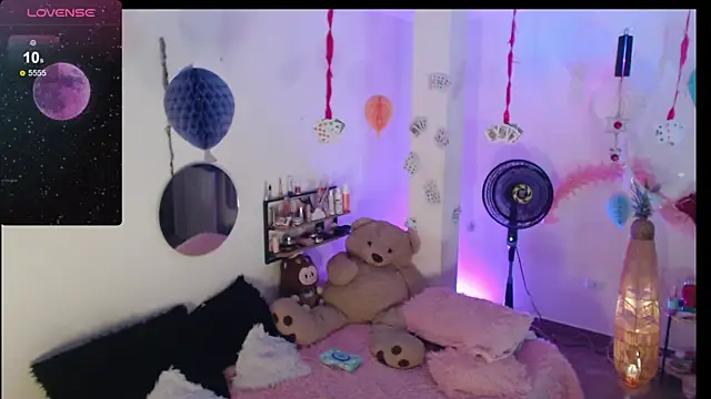 danny 1hotcute online show from 06/24/26, 08:46