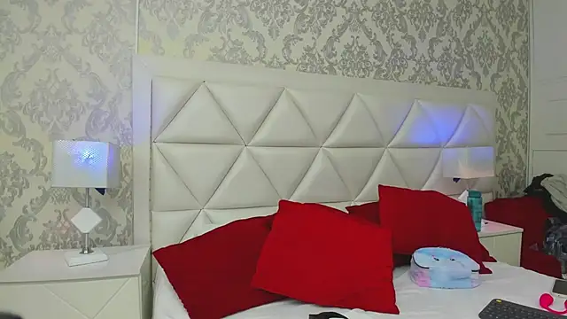 LaylaaDoll online show from 12/15/25, 07:07