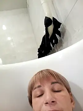 SweetKiss96 online show from 09/28/25, 06:24