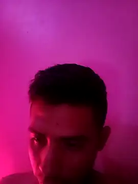 Snapshot of SrDeLaOz chatting on 09/18/25, 04:36 SrDeLaOz online show from 09/18/25, 04:36