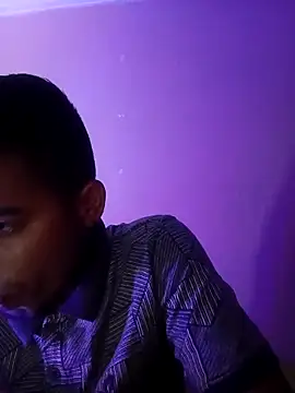 Snapshot of SrDeLaOz chatting on 09/24/25, 06:28 SrDeLaOz online show from 09/24/25, 06:28