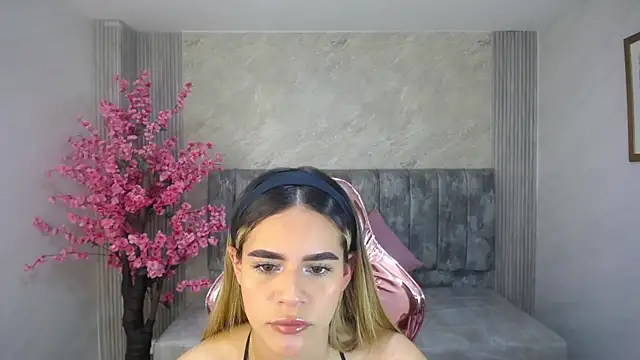 lilith4 s online show from 10/11/25, 08:29