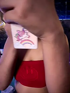 Isabella-Teen online show from 09/17/25, 03:30