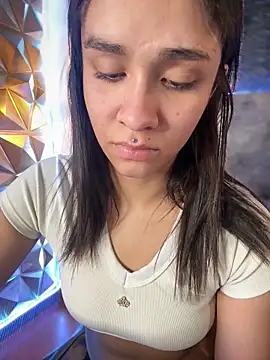 Isabella-Teen online show from 10/22/25, 02:01