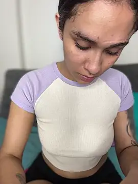 Isabella-Teen online show from 12/19/25, 01:56