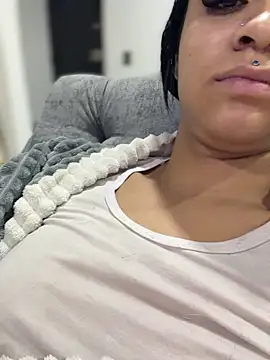 Isabella-Teen online show from 04/11/26, 02:05