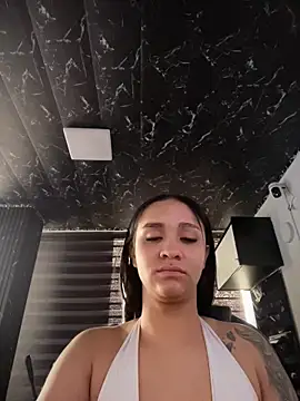 Isabella-Teen online show from 06/17/26, 12:29