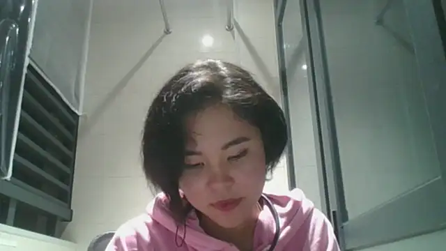 JennyCarpenter online show from 11/05/25, 12:27