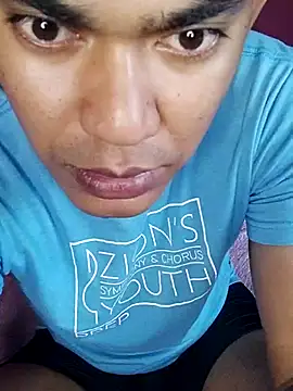 Snapshot of Zarul98 chatting on 11/30/25, 06:39 Zarul98 online show from 11/30/25, 06:39