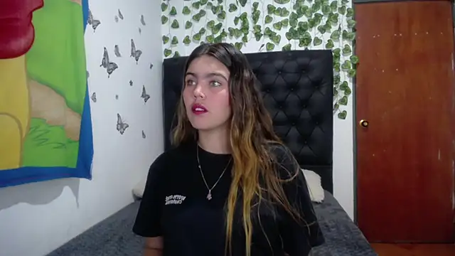 isabel 09 online show from 12/16/25, 02:49