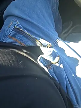 matatan0323 online show from 10/24/25, 05:20