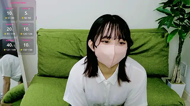 RUNA RU-NA online show from 09/22/25, 10:17