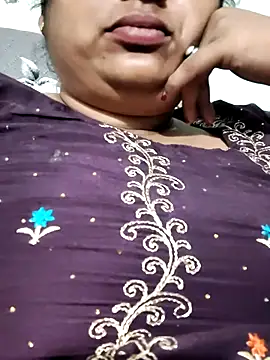 Mmm143 online show from 09/30/25, 04:34