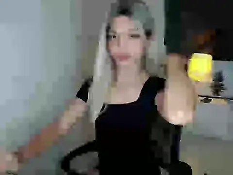 Snapshot of _Hot_rockyxxx chatting on 10/17/25, 10:07 Hot rockyxxx online show from 10/17/25, 10:07