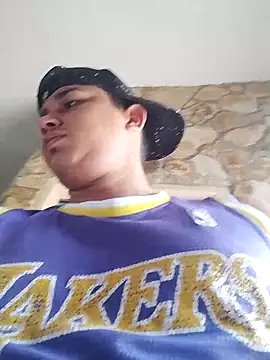 Snapshot of Alex_man23 chatting on 09/18/25, 01:13 Alex man23 online show from 09/18/25, 01:13