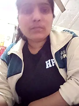 aliya-jaan71 online show from 02/04/26, 09:48