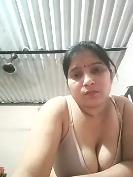 Snapshot of aliya-jaan71 chatting on 04/18/26, 07:18 aliya-jaan71 online show from 04/18/26, 07:18
