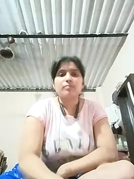 Snapshot of aliya-jaan71 chatting on 05/06/26, 03:06 aliya-jaan71 online show from 05/06/26, 03:06